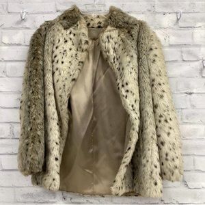 Vintage Style Vi Ltd Womens White Gray Animal Print Fur Winter Overcoat